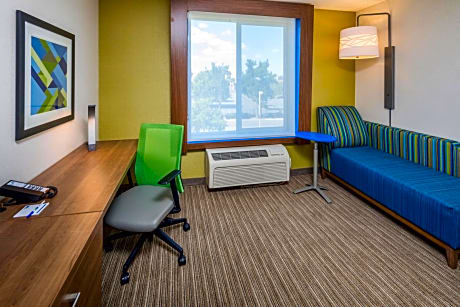 King Room - Mobility Access/Hearing Accessible