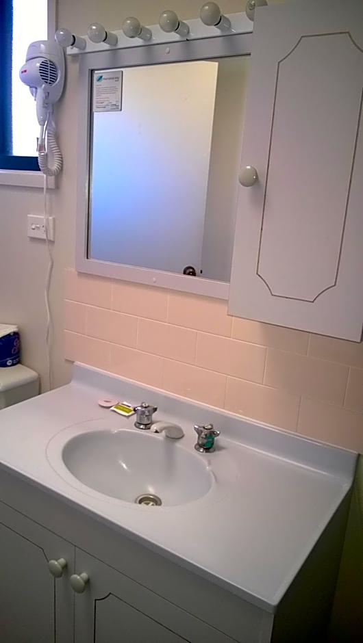 Canberra Carotel Motel