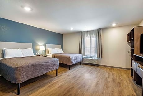 Queen Room with Two Queen Beds - Accessible/Non-Smoking