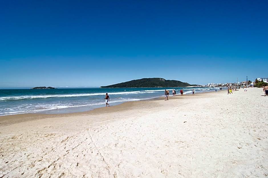 Apto a 240m do Oceania Park nos Ingleses NX5350