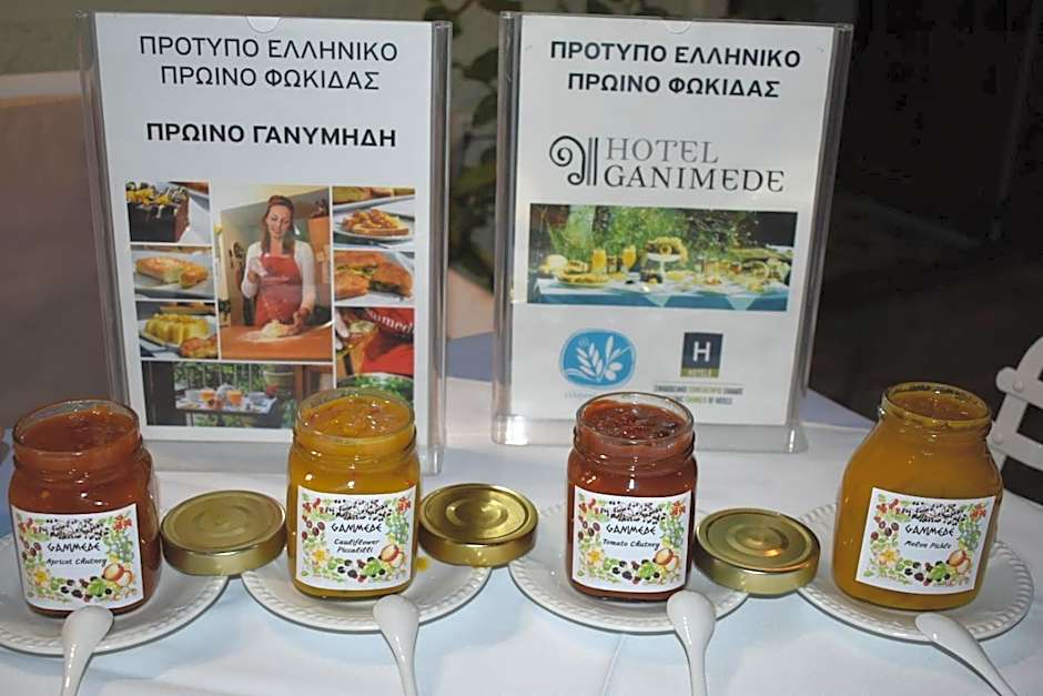 Ganimede Hotel, Galaxidi