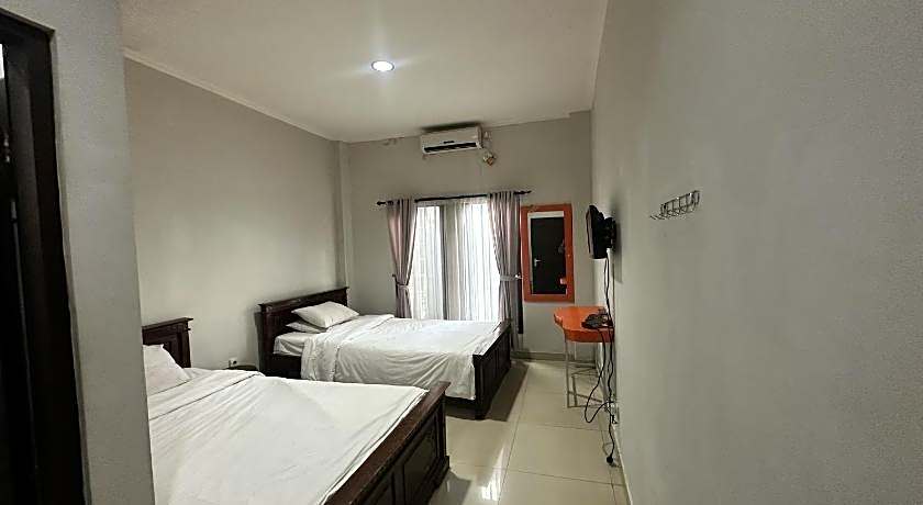 Hotel Warta Dua