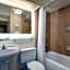 Holiday Inn Boston - Cambridge Area by IHG