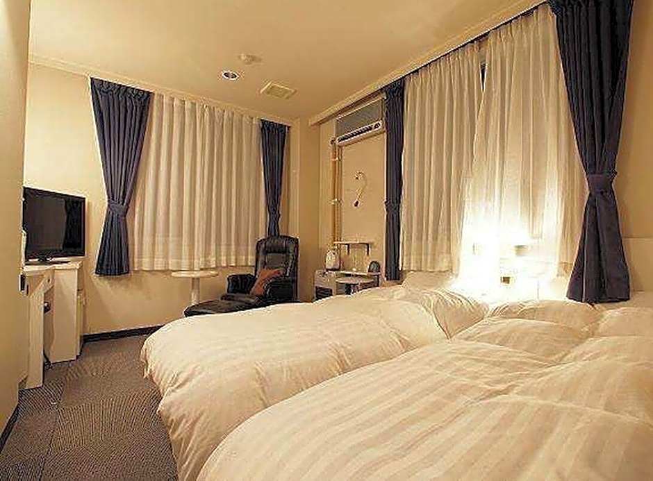Hotel Justice - Ski IN Ski OUT - Private bathroom, next to the ski lift station