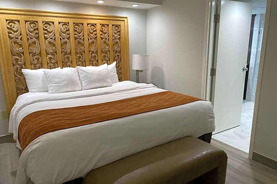 Coastal Hotel & Suites Virginia Beach - Oceanfront