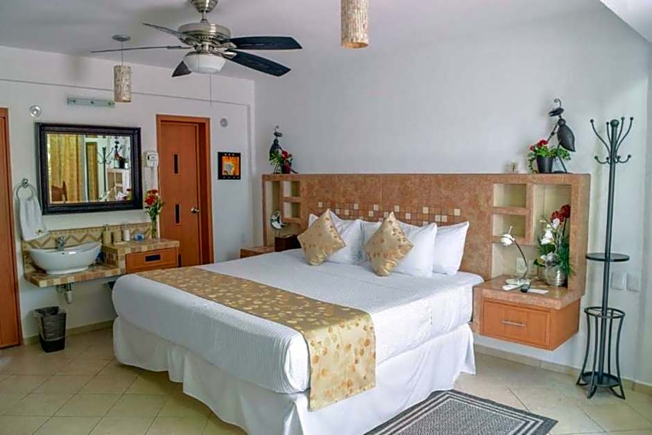 Hotel Bucaneros