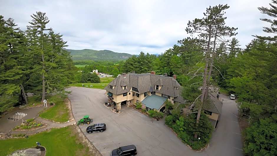 Stonehurst Manor Breakfast & Dinner Included