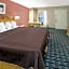 Days Inn & Suites by Wyndham Pine Bluff