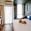 Blue Hippo Hotel