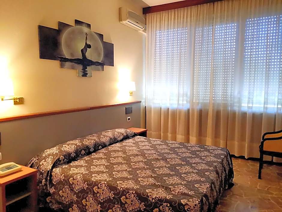 Hotel H&L – Cinisello Balsamo, DC