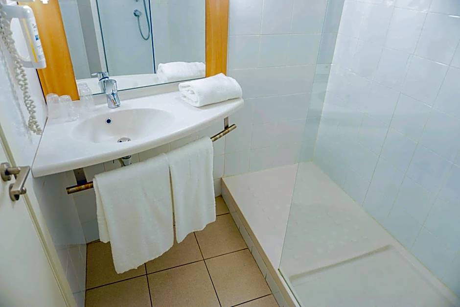 Ibis Girona