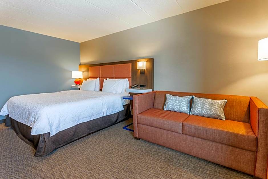 Hampton Inn By Hilton Madison East Towne Mall Area