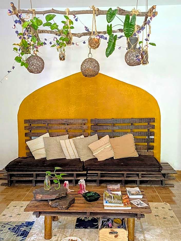 Casa das Irmãs - Só Mulheres - Women Only