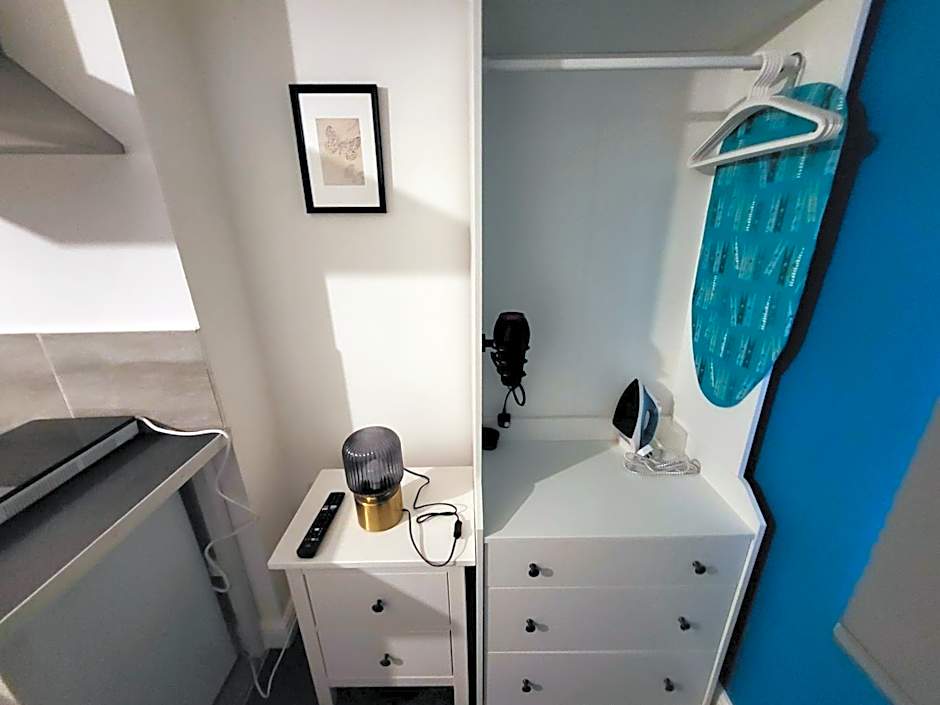 Premier Studios Nottingham - Tring Vale