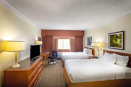 La Quinta Inn & Suites by Wyndham Austin Capitol