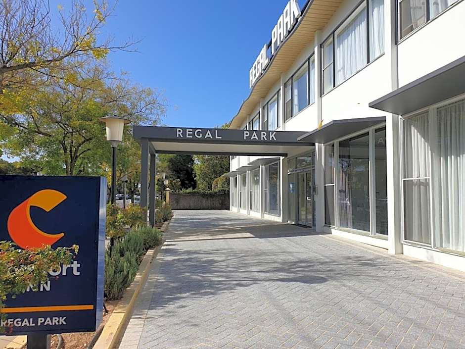 Comfort Inn Regal Park