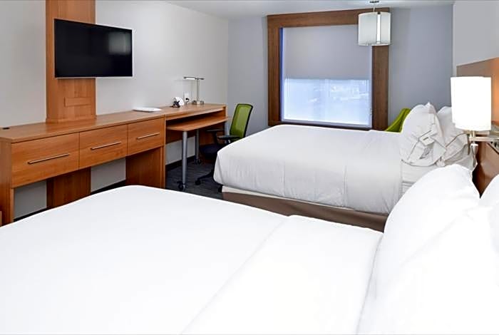 Holiday Inn Express & Suites Lexington Midtown By IHG