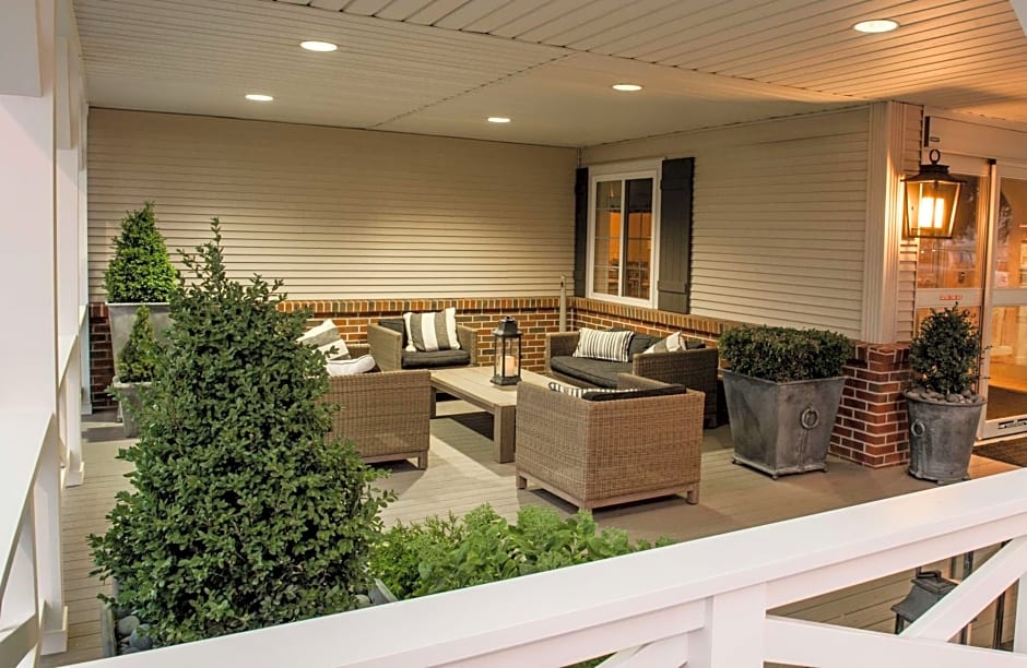 Best Western Plus University Park Inn & Suites