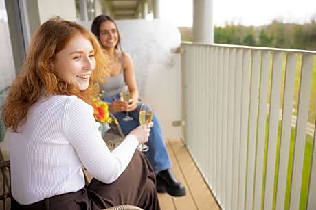Standard King Room with Paddock View and Terrace