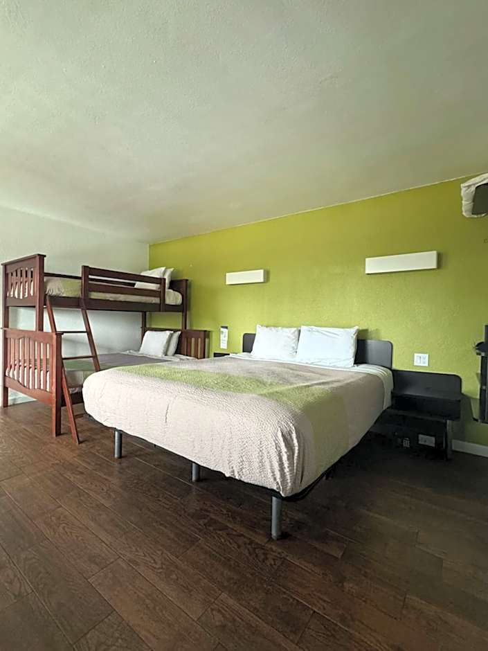 Fisherman's Cove Inn