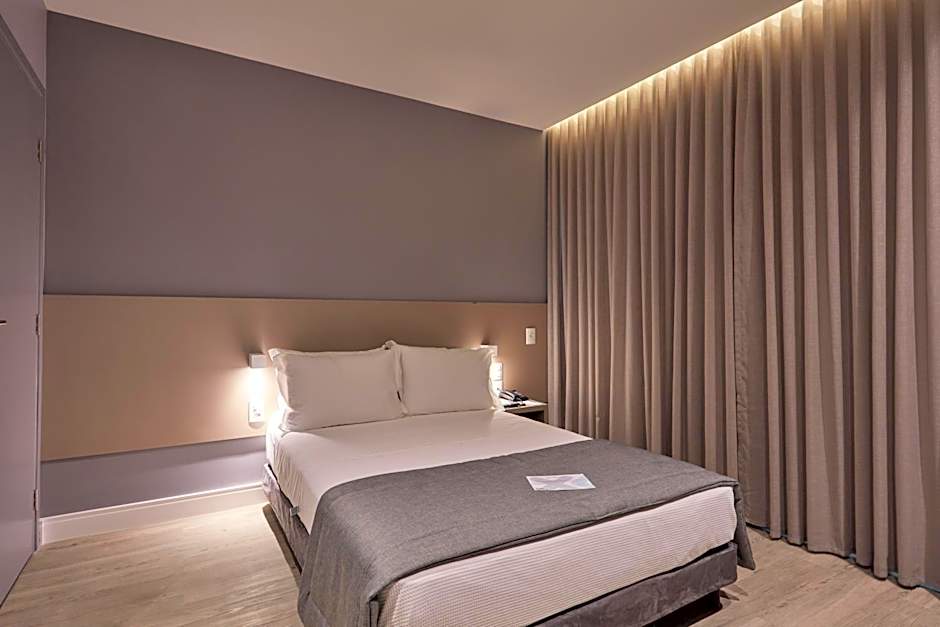 Flix Hotel