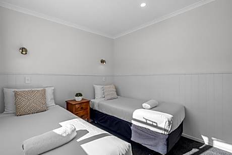 One Bedroom Motel