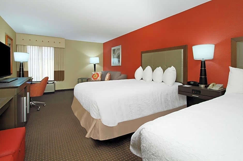 Hampton Inn By Hilton Columbus-Airport