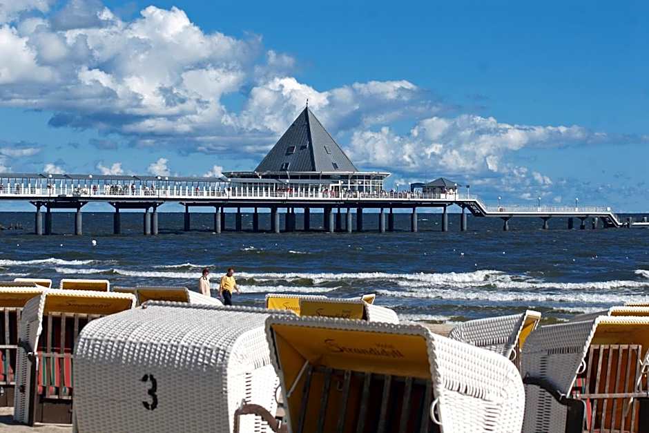 SEETELHOTEL Pommerscher Hof das Wellnesshotel im Herzen der Kaiserbäder mit direktem Zugang zur Wellnessoase Shehrazade