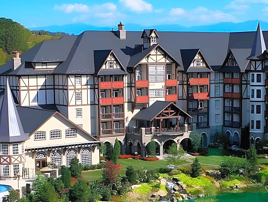 The Inn at Christmas Place