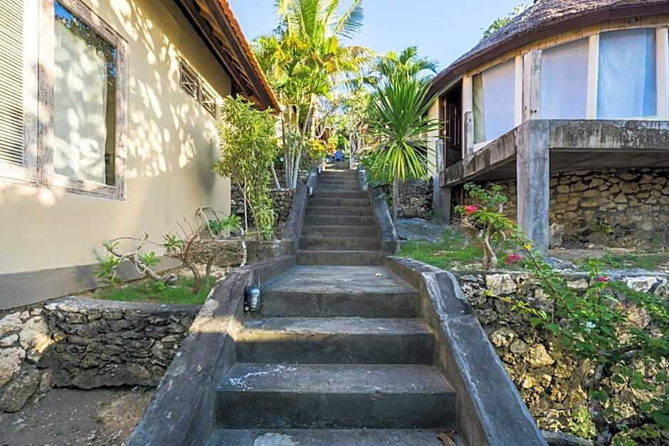 Ware Ware Surf Bungalow Lembongan