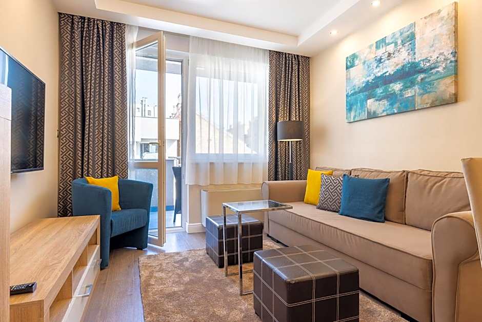 Silver Crown Hotel & Residence, Palace Quarter