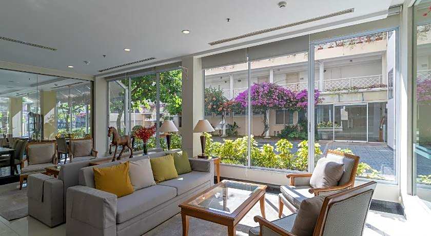 Classic Kameo Hotel and Serviced Apartments Sriracha