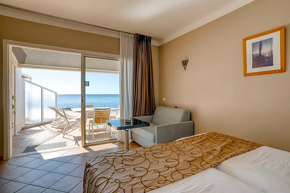 Roc Hotel - Hôtel 4 étoiles les pieds dans l'eau