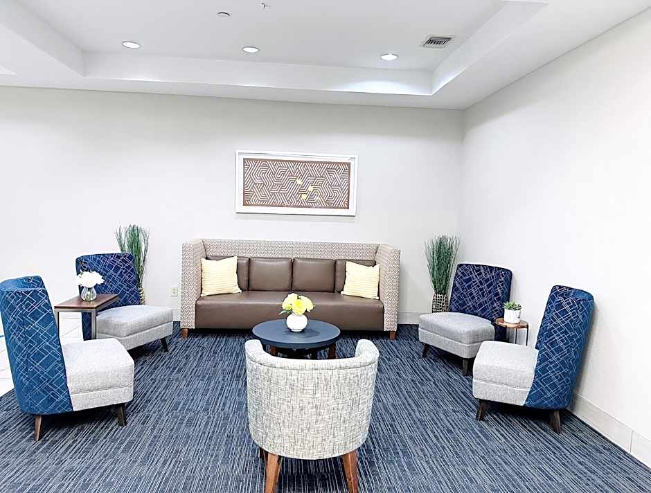 Holiday Inn Express & Suites Houston East - Baytown By IHG