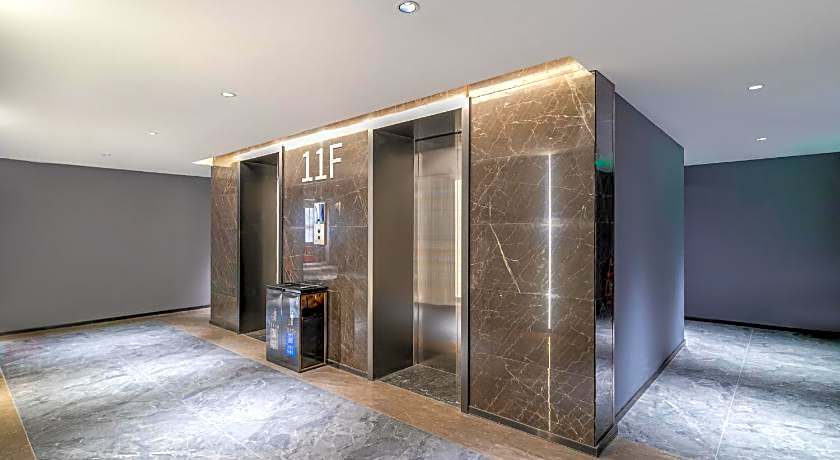 Insail Hotels (Guangyuanxincun Jingtai Pedestrian Street Guangzhou)