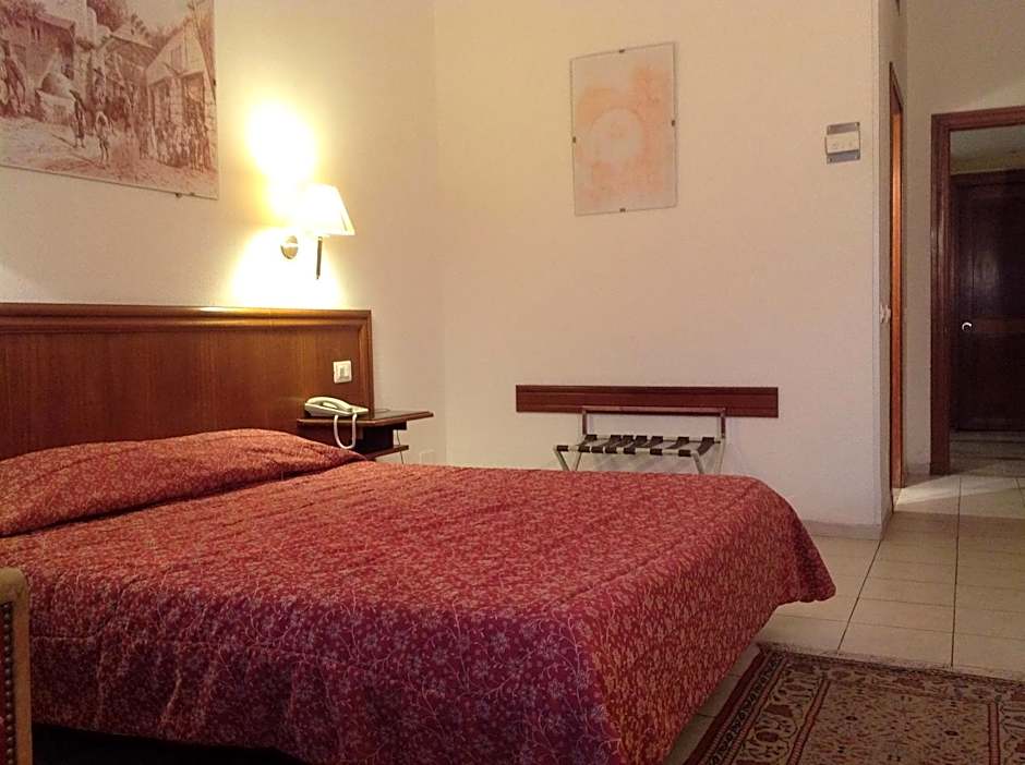 El Hana International