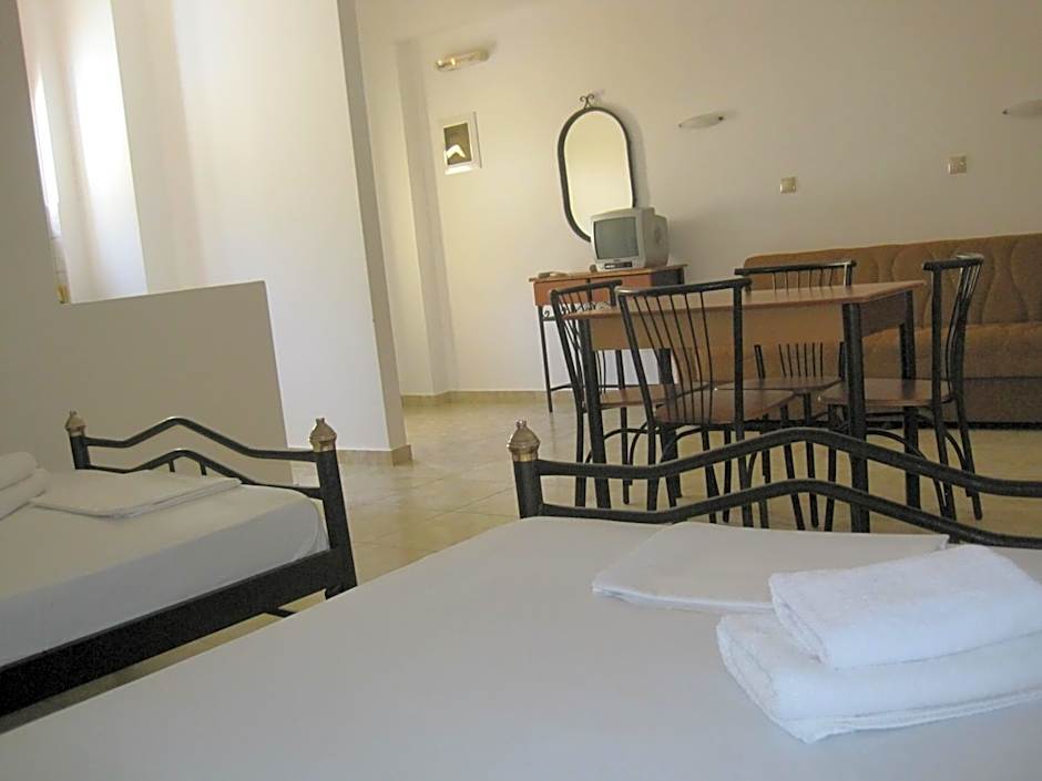 Sfinias Apartments