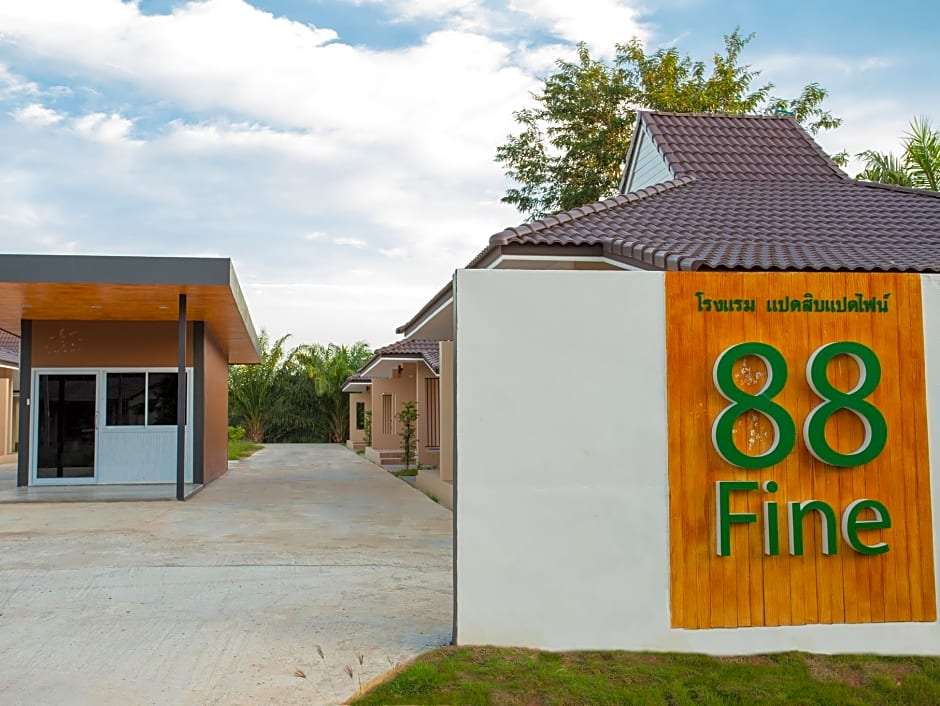 88 Fine Hotel