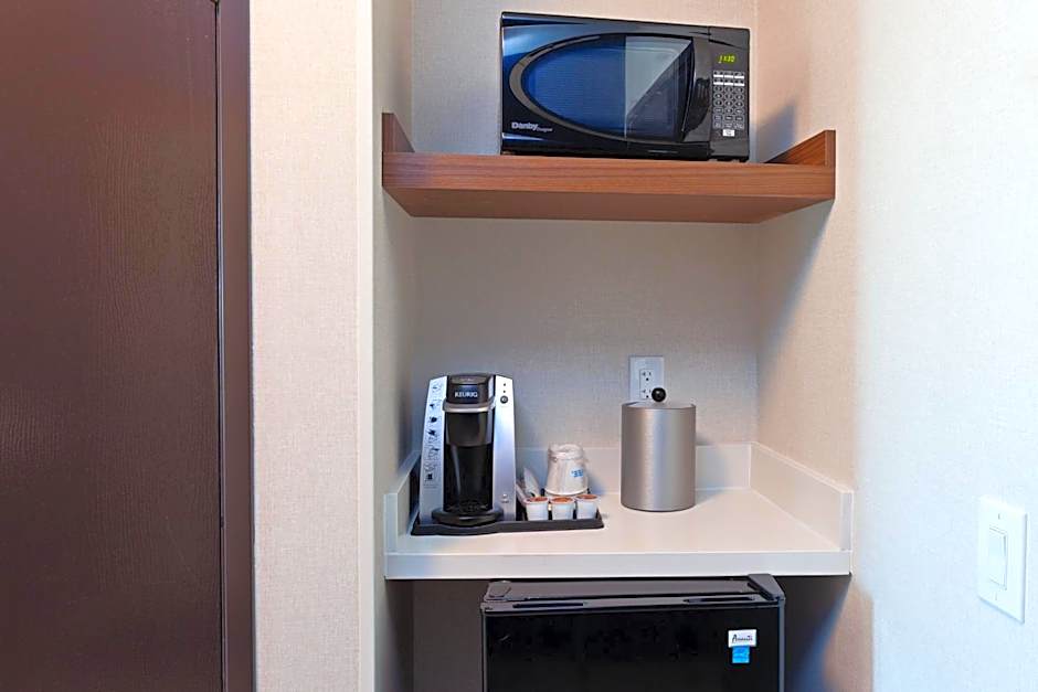 Holiday Inn Express Los Angeles LAX Airport By IHG