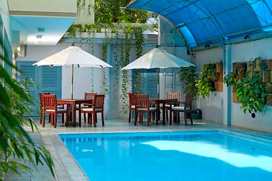 Royal Park Residence Hotel