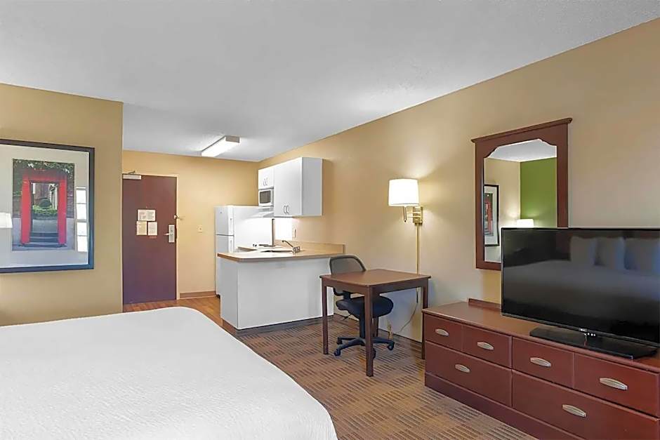 Baymont by Wyndham Auburn Hills South
