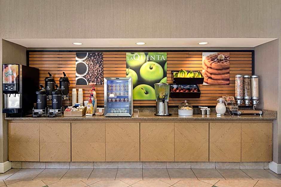 La Quinta by Wyndham Haywood Mall-Near Greenville Downtow