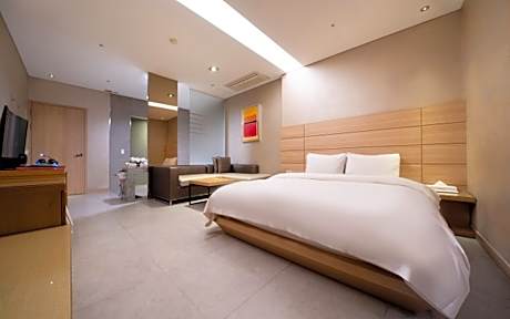 Superior Double Room - Check-In at 10 PM on Saturdays Only