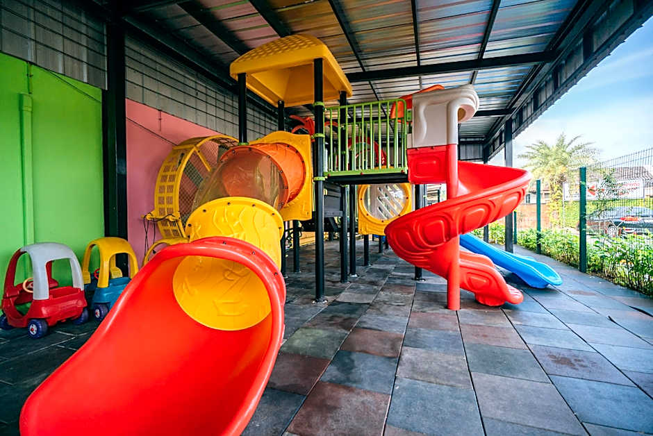 Rawayana West Villas & Kids Park