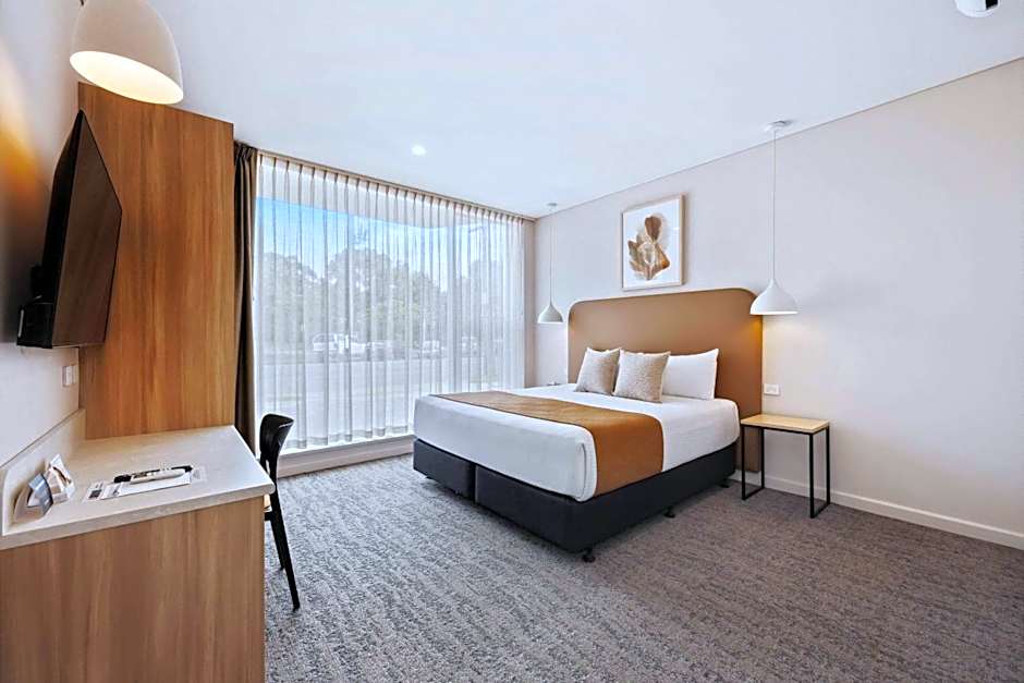 Comfort Inn Regal Park