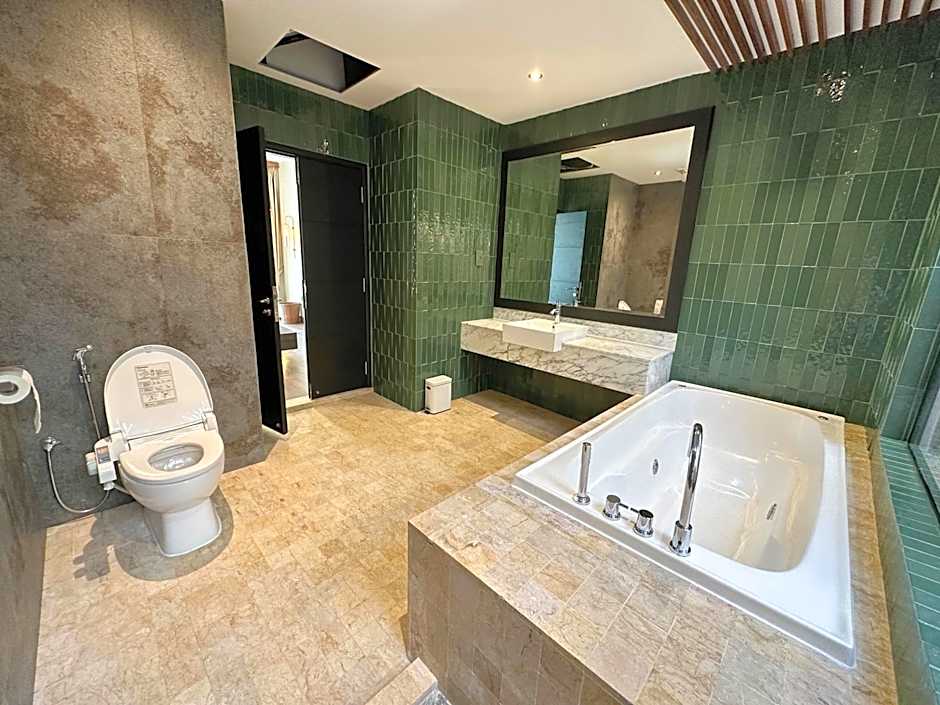 Bonheur at Karambunai