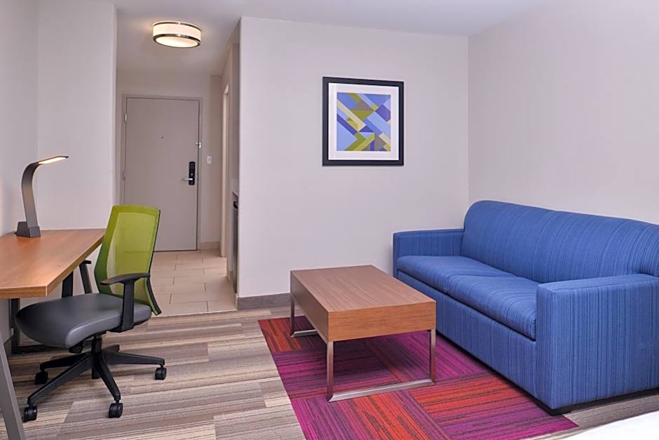 Holiday Inn Express Hotel & Suites Elgin By IHG