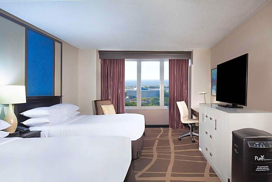 Hilton St. Petersburg Bayfront