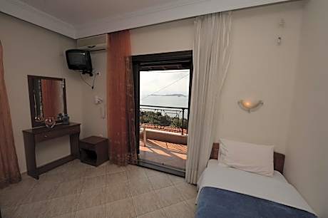 Single Room with Terrace