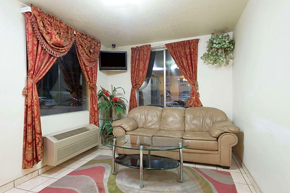 Super 8 by Wyndham Bernalillo